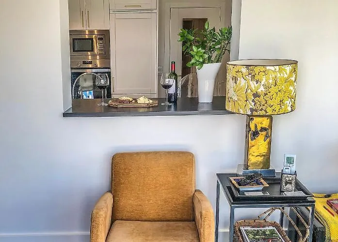 Casa Maeca. En La Playa Y Recien Reformada. ビラガルシーア・デ・アロウサ