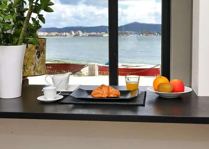 Casa Maeca. En La Playa Y Recien Reformada. ビラガルシーア・デ・アロウサ