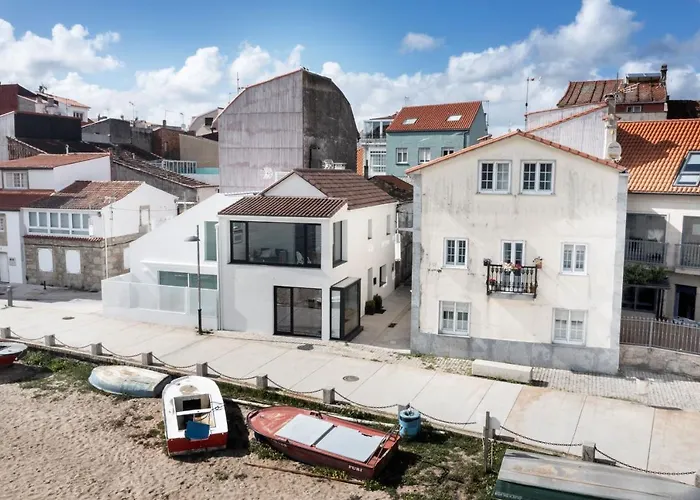 Casa Maeca. En La Playa Y Recien Reformada. ビラガルシーア・デ・アロウサ